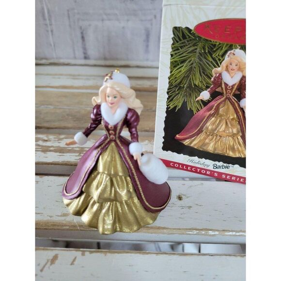 Hallmark Holiday Barbie 1996 4th ornament Xmas hol - Picture 1 of 6